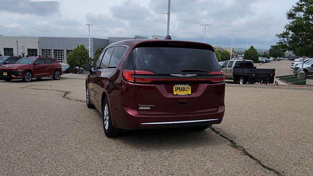 Photo of 2023 Velvet Red Pearlcoat Chrysler Pacifica