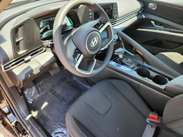 Photo of 2025 Abyss Black Hyundai ELANTRA HEV