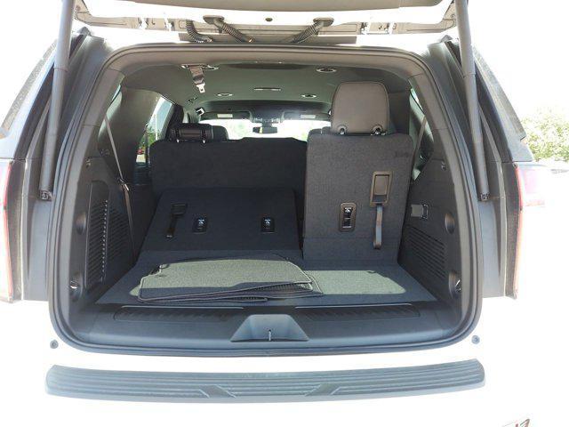 Photo of 2022 Summit White Chevrolet Tahoe