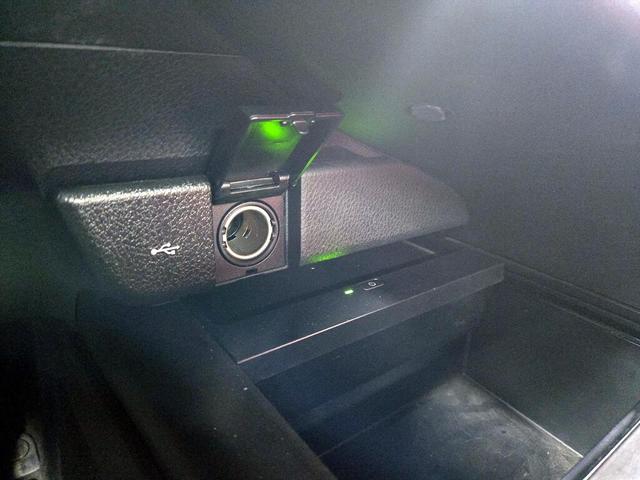 Photo of 2023 Silver Toyota Camry