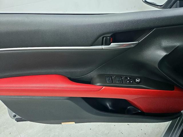 Photo of 2023 Silver Toyota Camry