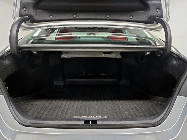 Photo of 2023 Silver Toyota Camry