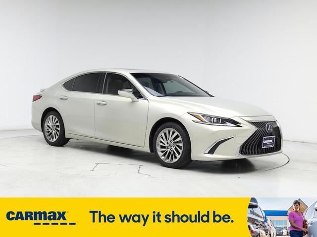 2019 Lexus Es 300h