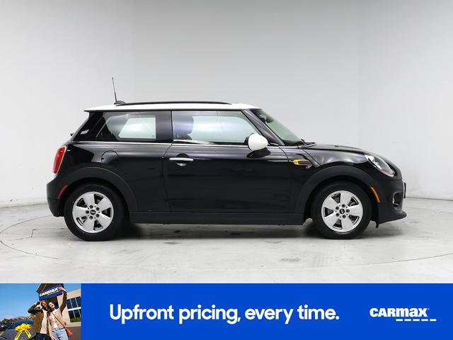 Photo of 2017 Black MINI Hardtop