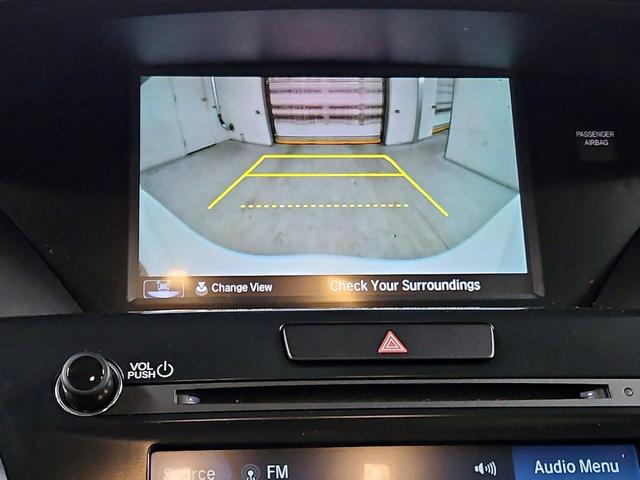 Photo of 2020 White Acura MDX