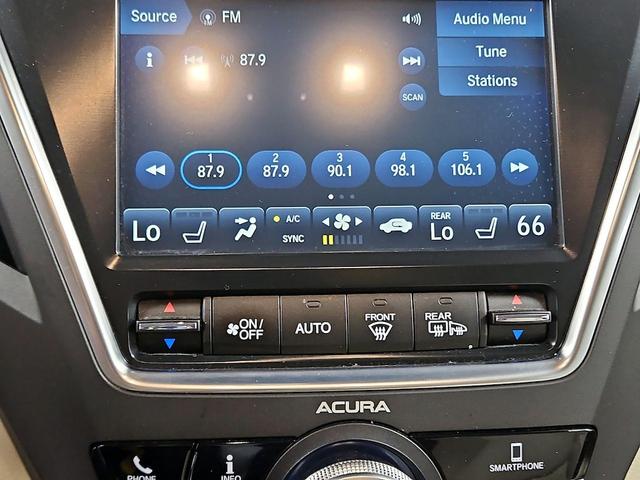 Photo of 2020 White Acura MDX