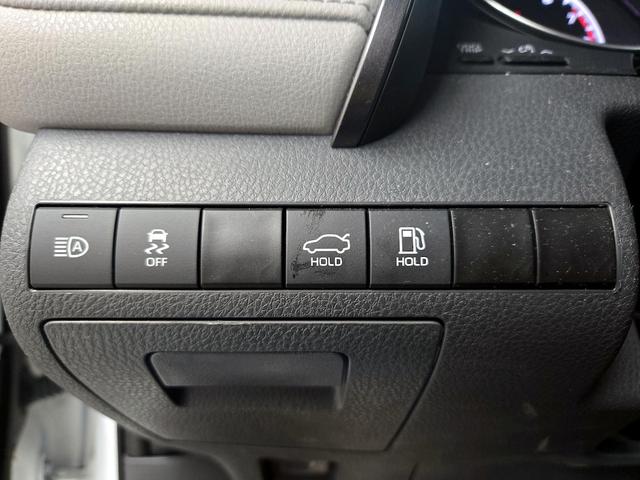 Photo of 2023 White Toyota Camry