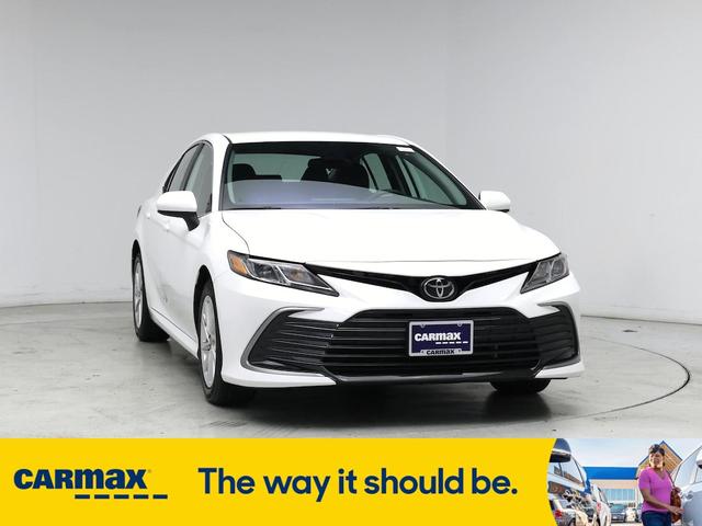 Photo of 2023 White Toyota Camry