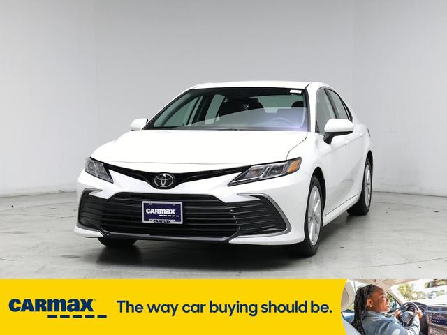 Photo of 2023 White Toyota Camry