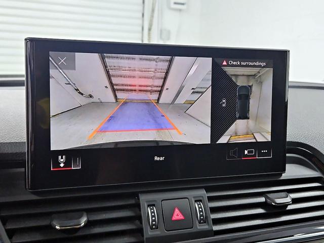 Photo of 2022 Black Audi Q5 e