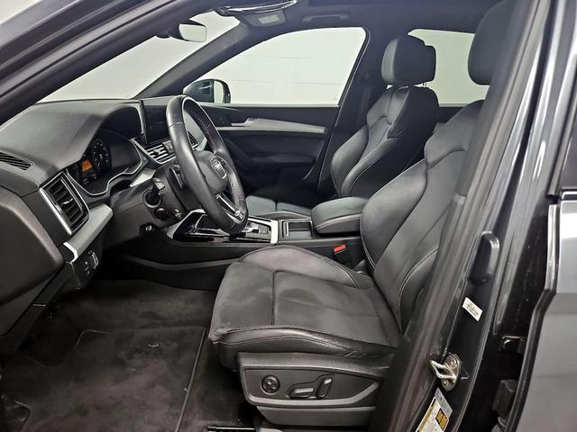 Photo of 2022 Black Audi Q5 e