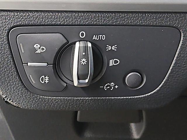 Photo of 2022 Black Audi Q5 e