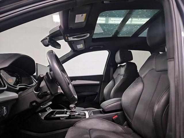 Photo of 2022 Black Audi Q5 e