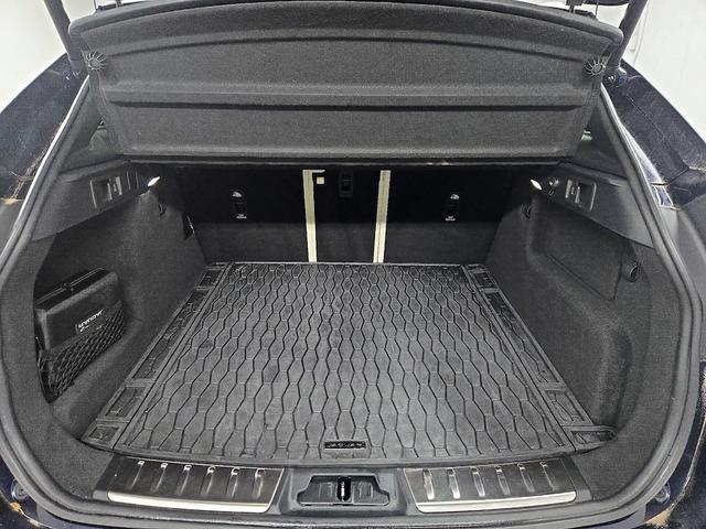 Photo of 2021 Blue Jaguar F-PACE