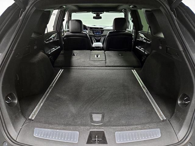 Photo of 2017 Gray Cadillac XT5