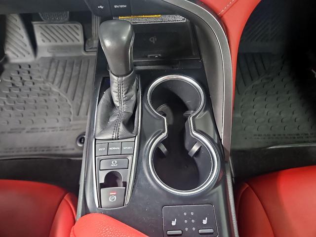 Photo of 2020 White Toyota Camry