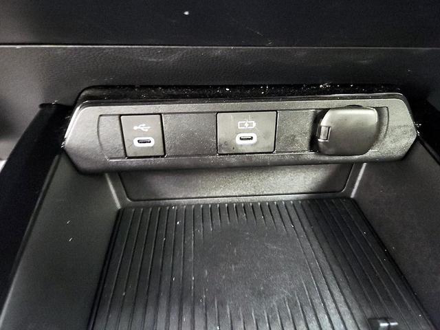 Photo of 2024 Gray Toyota Prius
