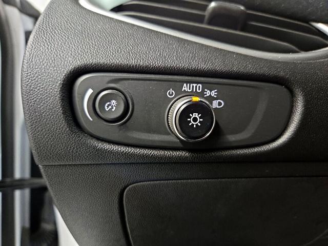 Photo of 2023 White Chevrolet Malibu
