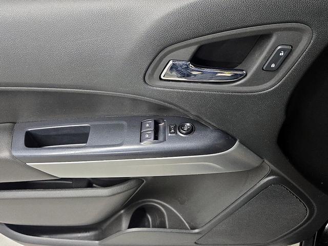 Photo of 2022 Black Chevrolet Colorado