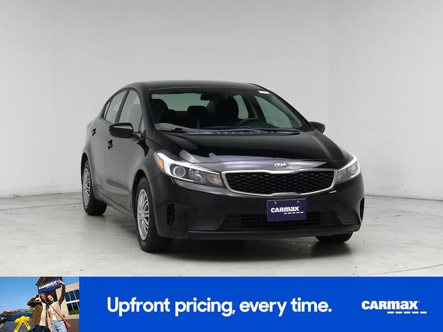 Photo of 2017 Black Kia Forte