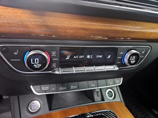 Photo of 2023 Black Audi Q5