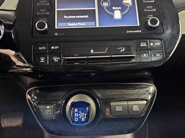 Photo of 2021 White Toyota Prius