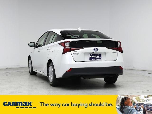 Photo of 2021 White Toyota Prius