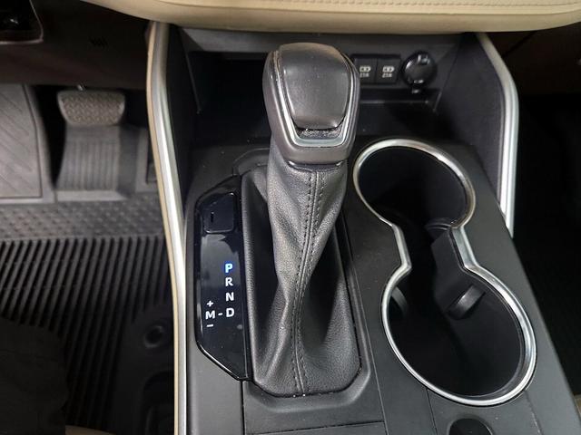 Photo of 2021 Black Toyota Highlander