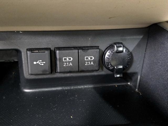 Photo of 2021 Black Toyota Highlander