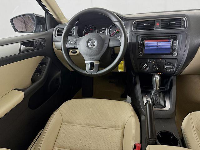 Photo of 2013 Black Volkswagen Jetta