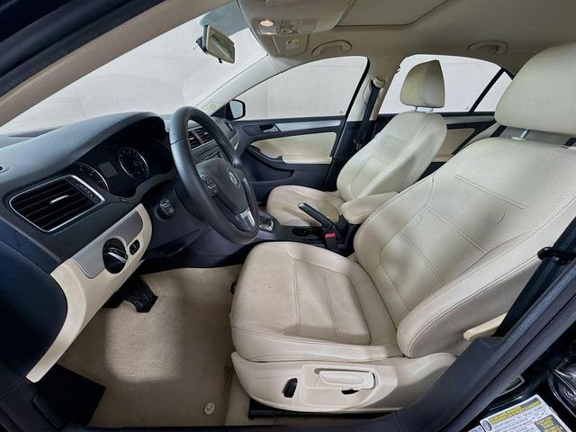 Photo of 2013 Black Volkswagen Jetta