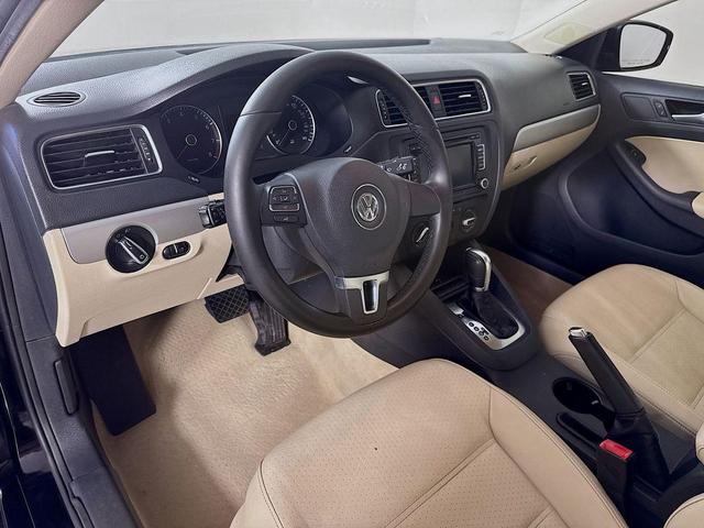 Photo of 2013 Black Volkswagen Jetta
