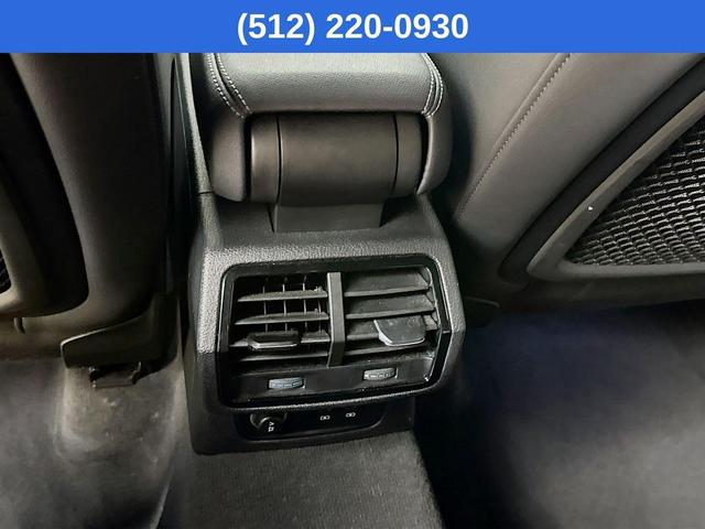 Photo of 2022 Ibis White Audi Q3