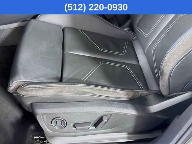 Photo of 2022 Ibis White Audi Q3