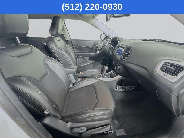 Photo of 2018 White Clearcoat Jeep Compass
