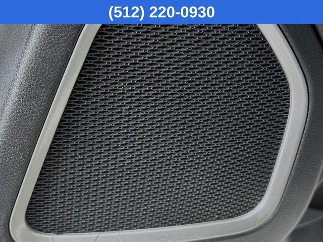 Photo of 2018 White Clearcoat Jeep Compass
