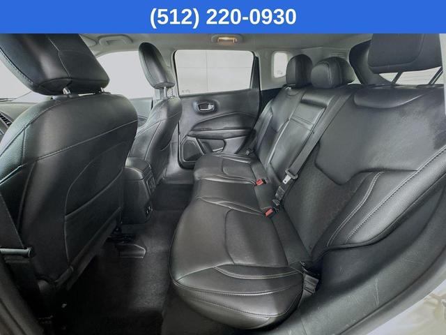 Photo of 2018 White Clearcoat Jeep Compass