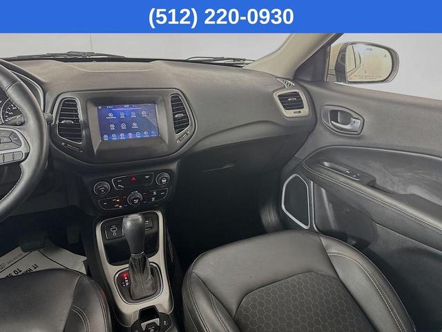 Photo of 2018 White Clearcoat Jeep Compass