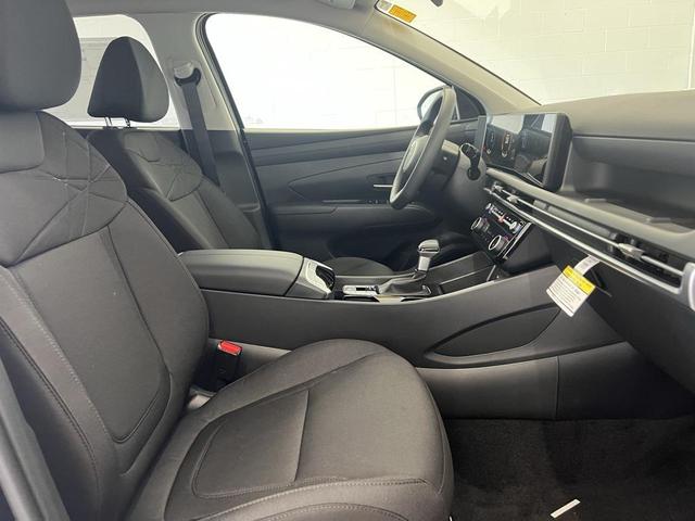Photo of 2025 Phantom Black Hyundai TUCSON