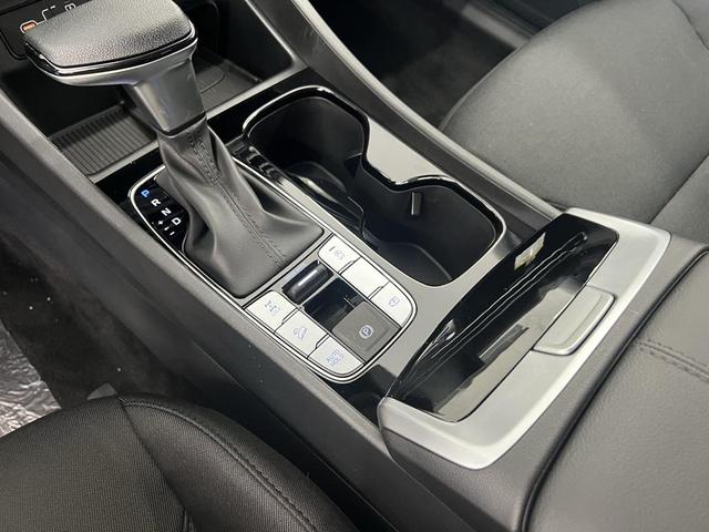 Photo of 2025 Phantom Black Hyundai TUCSON