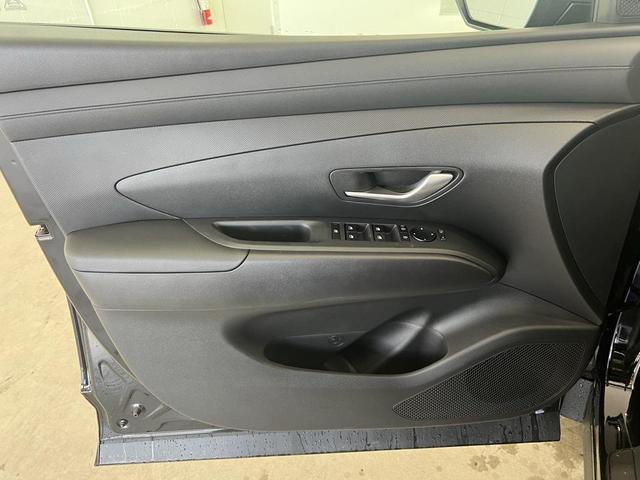 Photo of 2025 Phantom Black Hyundai TUCSON