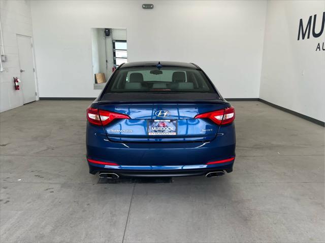 Photo of 2016 Lakeside Blue Hyundai SONATA