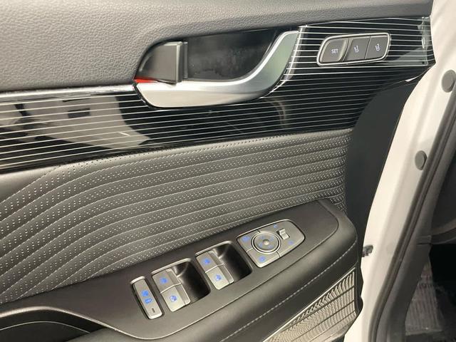 Photo of 2024 Hyper White Hyundai PALISADE