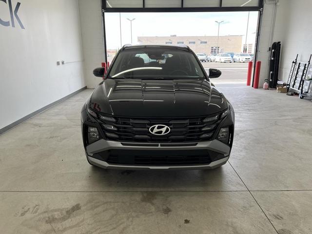 Photo of 2025 Phantom Black Hyundai TUCSON