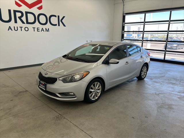 Photo of 2015 Silky Silver Kia Forte