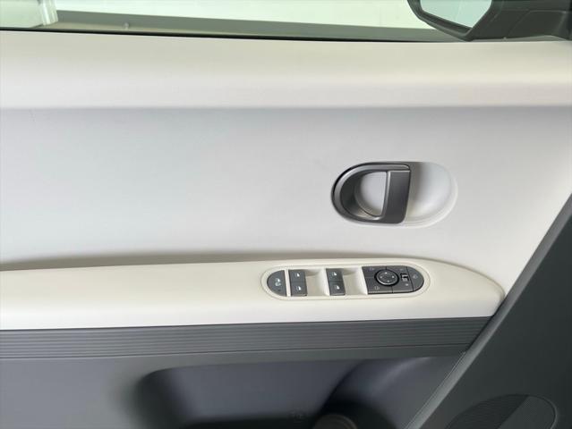 Photo of 2025 Abyss Black Hyundai IONIQ 5