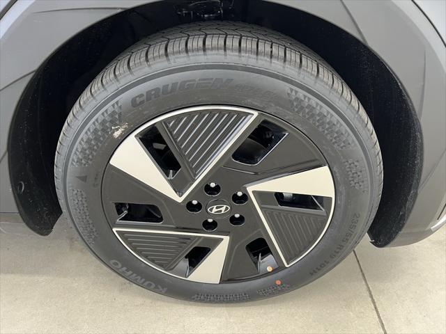 Photo of 2025 Abyss Black Hyundai IONIQ 5