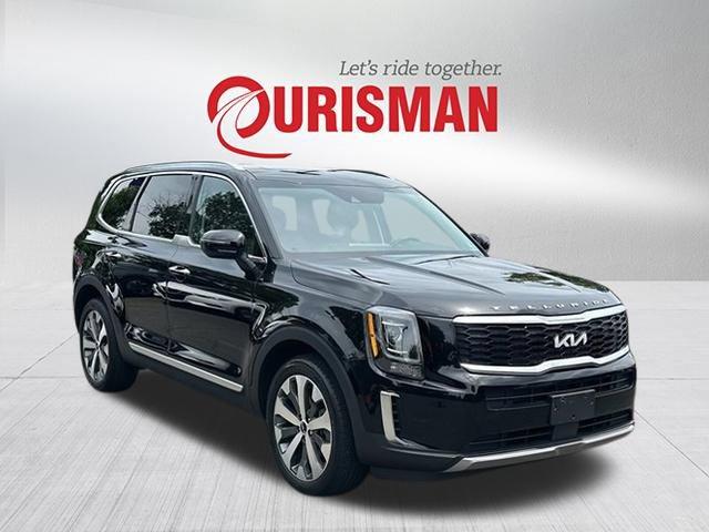 Photo of 2022 Ebony Black Kia Telluride