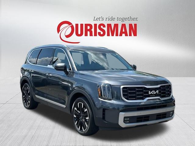 Photo of 2023 Gravity Gray Kia Telluride