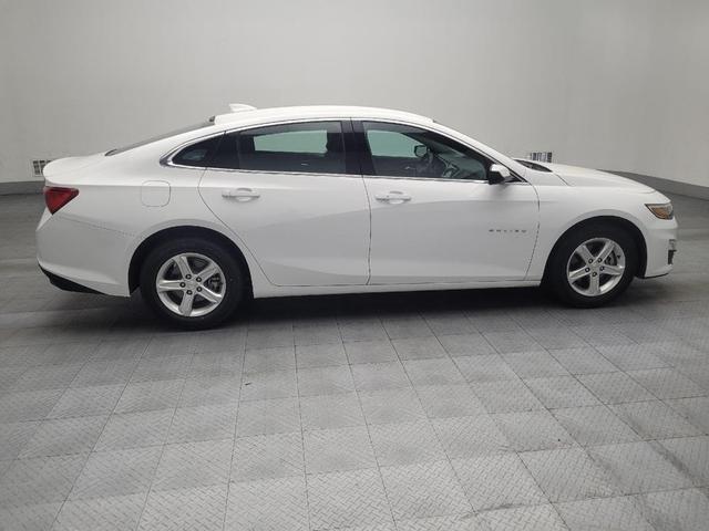 Photo of 2023 Summit White Chevrolet Malibu